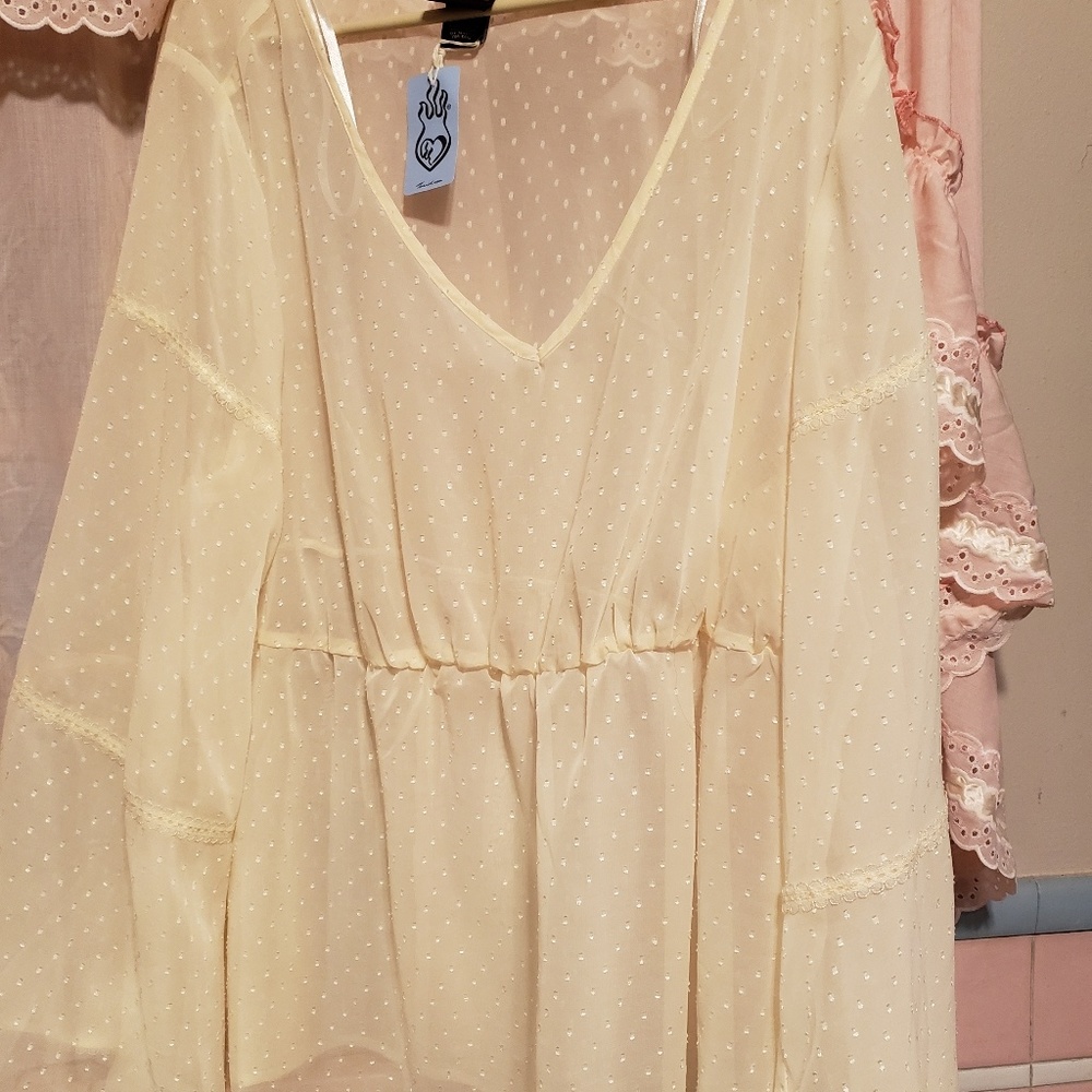 Torrid sweet top size 3